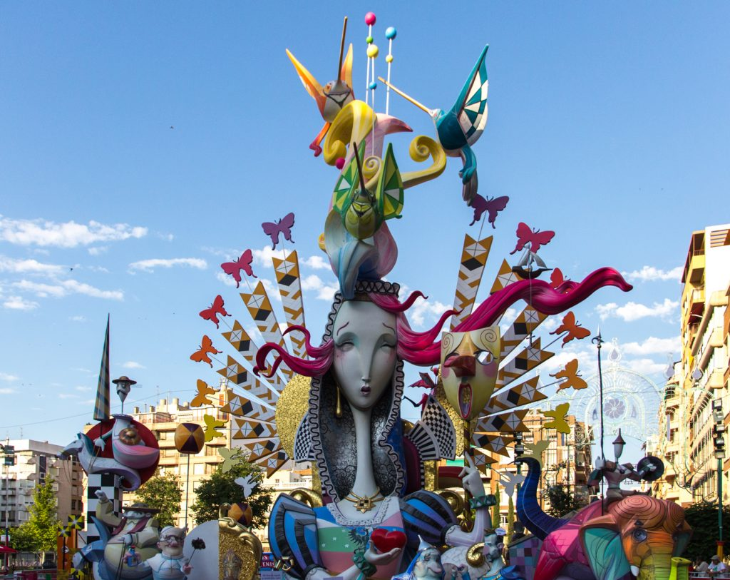 Solsticio de verano, tradiciones espana