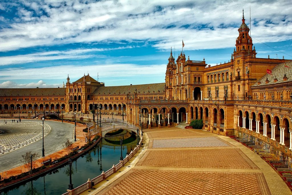 plaza de españa en sevilla